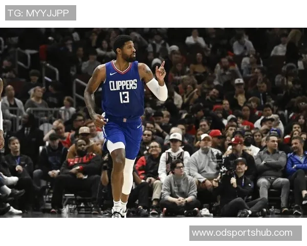 快船回应卢未接受采访原因称并非问题而是缺乏采访人员到场